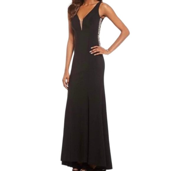 Xscape Size 2 Evening Gown Black Velvet Rhinestone Side Detailing Mermaid‎ Dress - Picture 1 of 11
